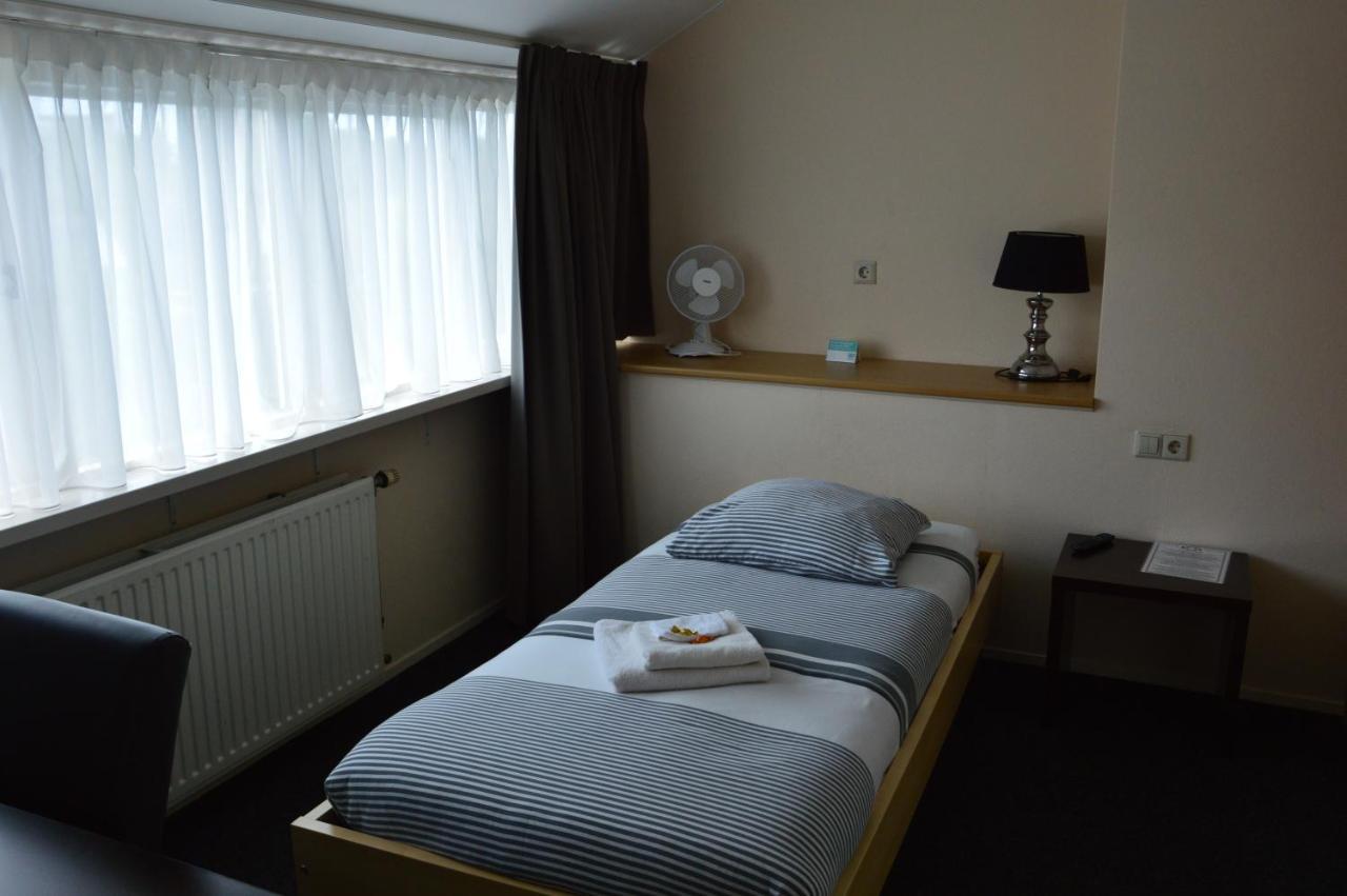 Hotel Pico Rozenburg Экстерьер фото